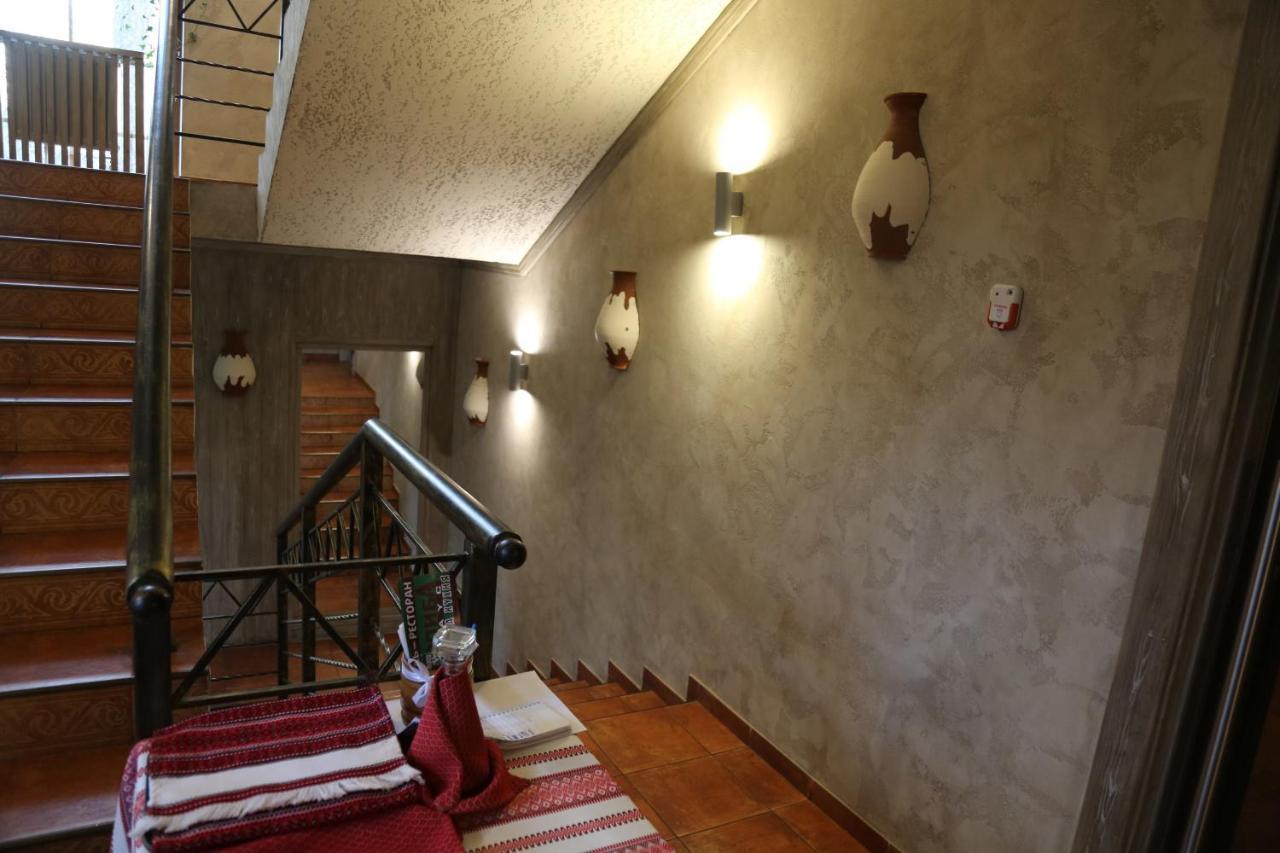 Kolyba House Otel Kiev Dış mekan fotoğraf